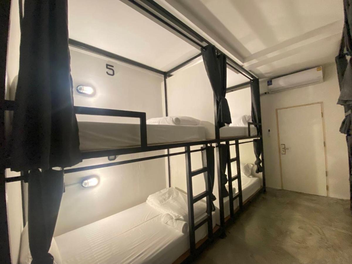 Bed Station Vandrarhem Ban Madua Wan Exteriör bild